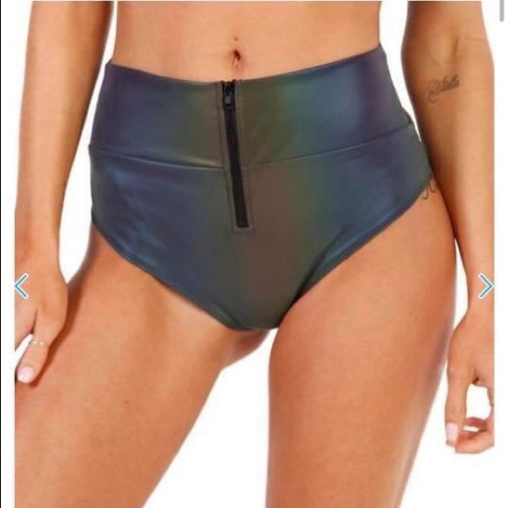 iheartraves reflectove bottoms NWOT